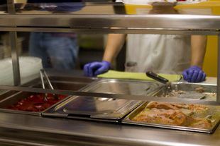 Madrid Agroecológico valora ofrecer una alternativa para los menús de beca-comedor con productos agroecológicos madrileños