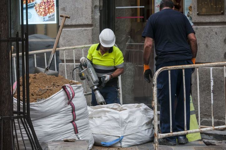 Almeida insiste en la necesidad de paralizar las obras de la capital
