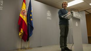 Simón, sobre la saturación de las UCI: "Hay 6 comunidades al límite y otras 3 que se están acercando"