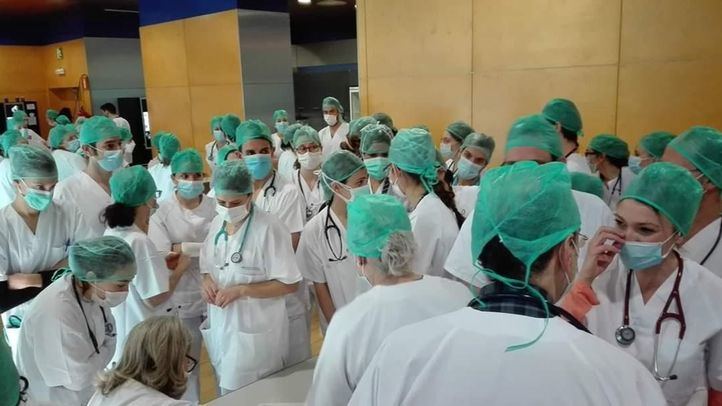 CCOO afirma que más de 7.800 sanitarios están contagiados y la Comunidad calcula 3.103