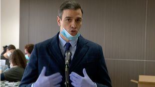 Sánchez visita la empresa que fabricará 5.000 respiradores