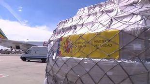 Aterrizan en Madrid dos aviones con más de 3'5 millones de unidades de material sanitario