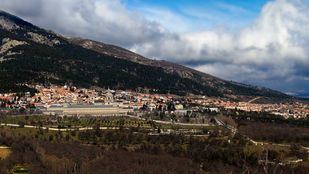 San Lorenzo del Escorial recibe a un recién nacido por todo lo alto