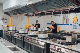 Villacís asegura que hay "efecto llamada" de personas sin hogar al habilitar más recursos