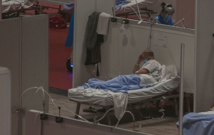 Un enfermo, en el hospital de Ifema