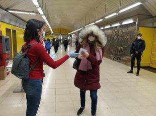 Normalidad en el primer día de reparto de mascarillas