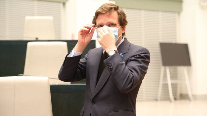 José Luis Martínez-Almeida en el pleno extraordinario celebrado este viernes en Cibeles.