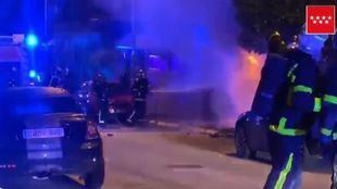 Tres dotaciones de bomberos han acudido al lugar