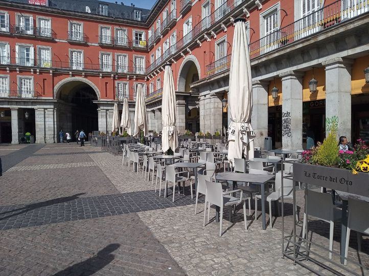Hosteleros piden al Ayuntamiento relajar condiciones de terrazas y veladores para recuperar un 11% de pérdidas