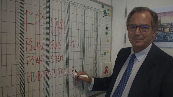 Ossorio comparecerá este lunes ante la Comisión de Educación de la Asamblea