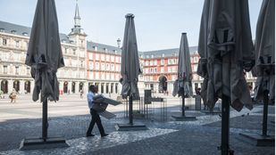 Los vecinos de Centro proponen reabrir la hostelería en “espacios amplios” como Madrid Río