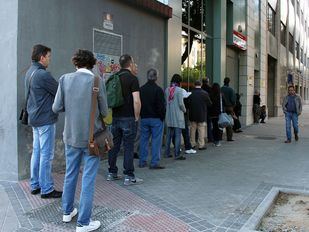 La Comunidad registra 20.600 desempleados más en el primer trimestre y llega a los 373.000 parados