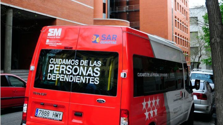 Furgoneta de SAR para traslado de personas dependientes.