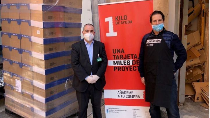 Mercadona dona a la Fundación Altius -1 Kilo de Ayuda 3'9 toneladas de alimentos de primera necesidad