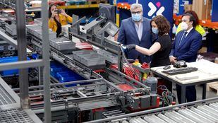 Ayuso elogia la labor de los farmacéuticos: "Han estado en los momentos más duros"