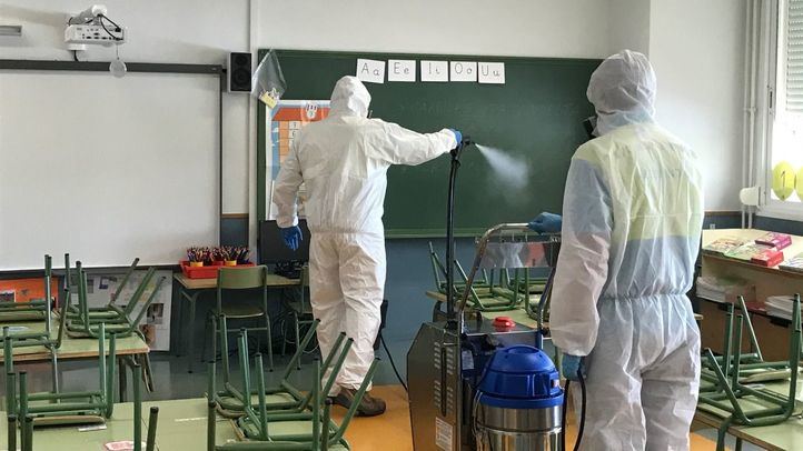 Desinfección de un colegio en Alcobendas.