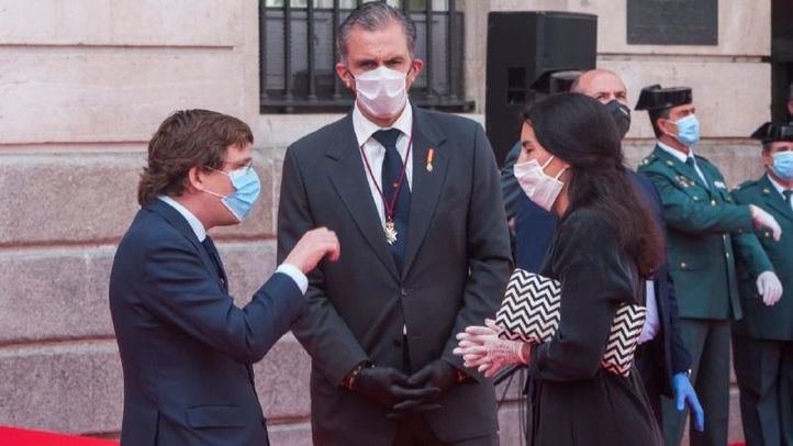 (De izquierda a derecha) José Luis Martínez-Almeida, Javier Ortega Smith y Rocío Monasterio en el acto del Dos de Mayo.