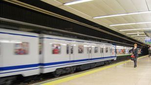 Metro vuelve a localizar amianto en sus trenes