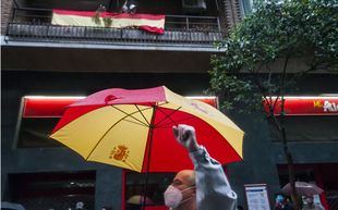 Protesta contra el Gobierno de Pedro Sánchez en la calle Núñez de Balboa, barrio de Salamanca.