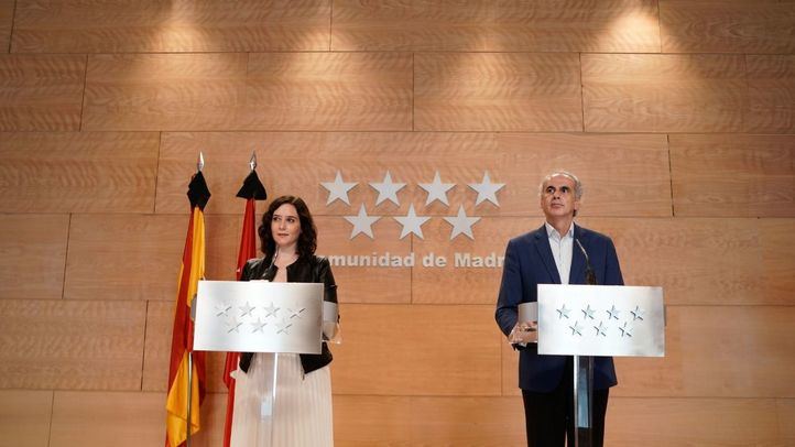 Isabel Díaz Ayuso y Enrique Ruiz Escudero, en rueda de prensa