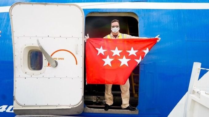 Undécimo avión que trae a Madrid material sanitario para la región
