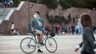 Las mascarillas, obligatorias en espacios cerrados y en la vía pública