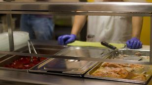 El Ayuntamiento calcula que destinará más de 200 millones a alimentos, servicio de comida a domicilio o EPIs