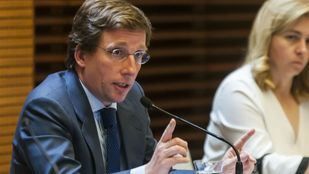 Almeida advierte al juez del "alto riesgo" de reabrir los parques "más controvertidos para el control de la pandemia"