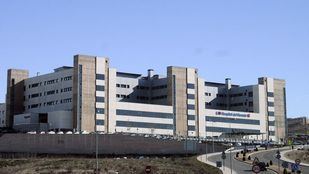 El Hospital del Sureste de Arganda denegó el ingreso y un respirador a una anciana de residencia, según la familia