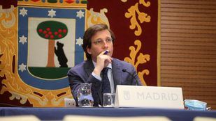 Almeida achaca a Iglesias el "encanallamiento" del debate político en el Congreso