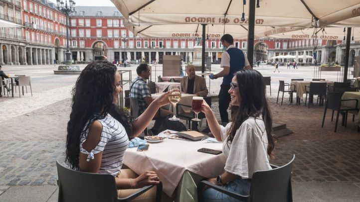 Las terrazas podrán abrir a partir de las 8 de la mañana para dar desayunos