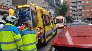 Una niña de tres años y sus padres, heridos al caerles encima la estructura de una chimenea