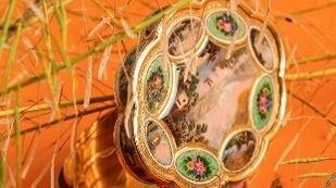 Subastas 1702 retoma su actividad con una puja online de joyas