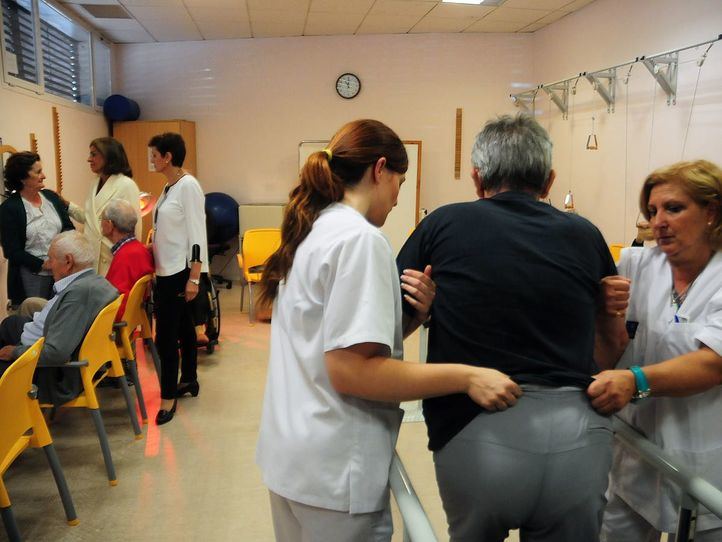 Geriatras proponen aumentar ratios de personal en las residencias