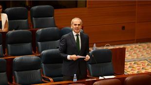 Ruiz Escudero insiste en que no hubo exclusión en los hospitales para derivar a los mayores de las residencias