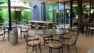 Vuelve la terraza de Las Brasas del Mentidero