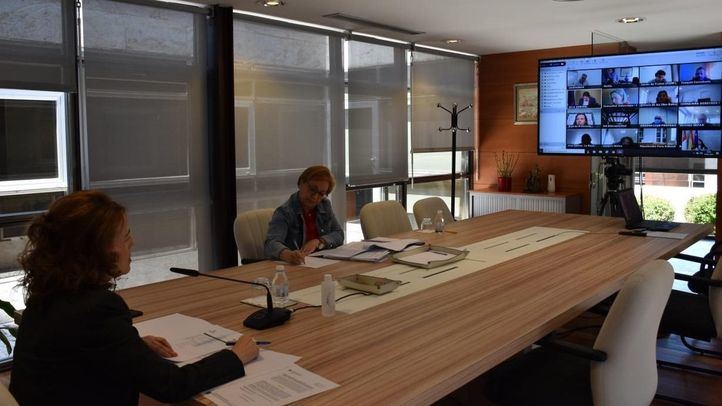 Gobierno y CCAA acuerdan analizar la situación en residencias