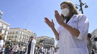 Los médicos salen a la calle a defender sus derechos tras una dura lucha contra la Covid durante la pandemia
