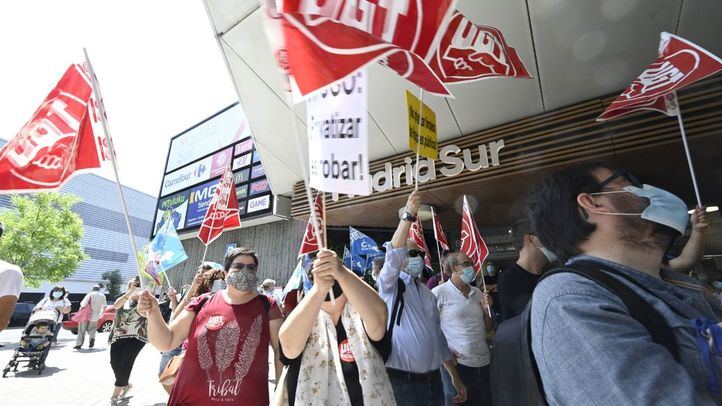 Trabajadores de limpieza del Gregorio Marañón, contra la 'intención de privatizar' el servicio