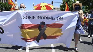 Los promotores de las caceroladas de Núñez de Balboa se manifiestan contra Sánchez