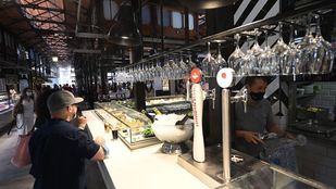 El Mercado de San Miguel reabre sus puertas bajo estrictas medidas de seguridad