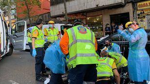 Muere atropellado por una moto cuando cruzaba indebidamente la calle Alcalá