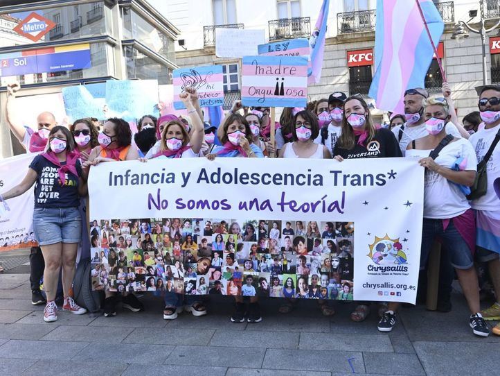 Personas trans de toda España se manifiestan en Madrid para reclamar una ley que les proteja