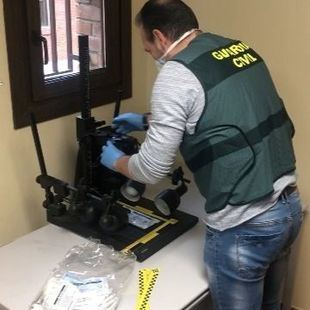 Detenidos por vender miles de mascarillas no homologadas