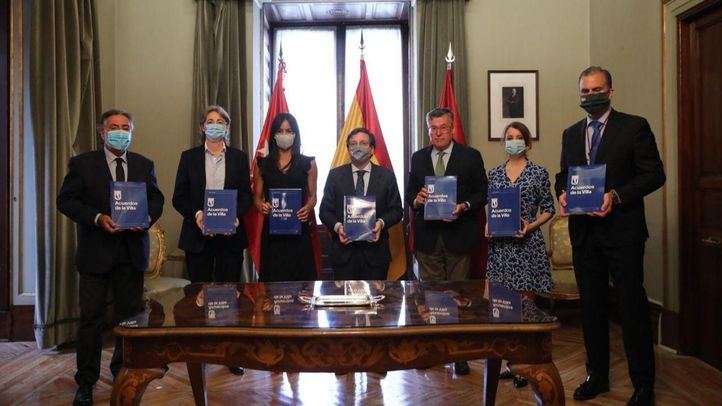 Firma de los Pactos de la Villa.