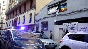 Los okupas de 'La Yaya' abandonan el edificio "por motivos jurídicos"