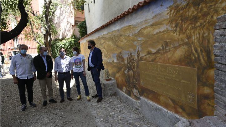 Muralla cristiana recuperada en la calle del Almendro