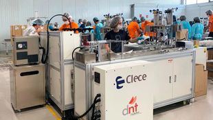 Clece, primera empresa en España con capacidad de autoabastecerse de mascarillas