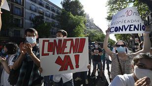 "Ligeros avances pero insuficientes" en la negociación de los MIR con Sanidad