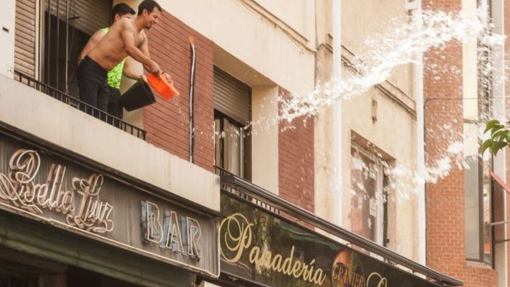 Los vallecanos llevarán su tradicional Batalla Naval a los balcones